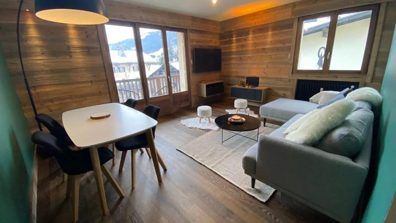 A Place 2 Be, Megeve Centre 0*,